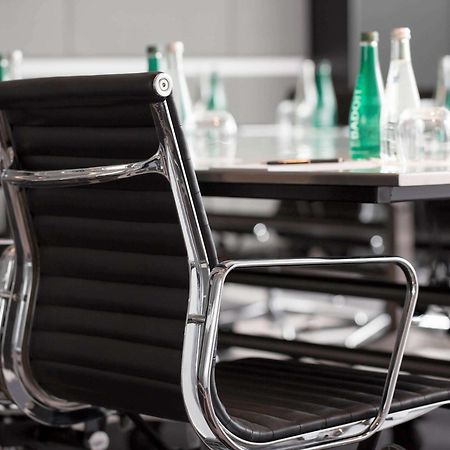 พูลแมน ซิดนีย์ แอร์พอร์ต Hotel ภายนอก รูปภาพ S 64 chair