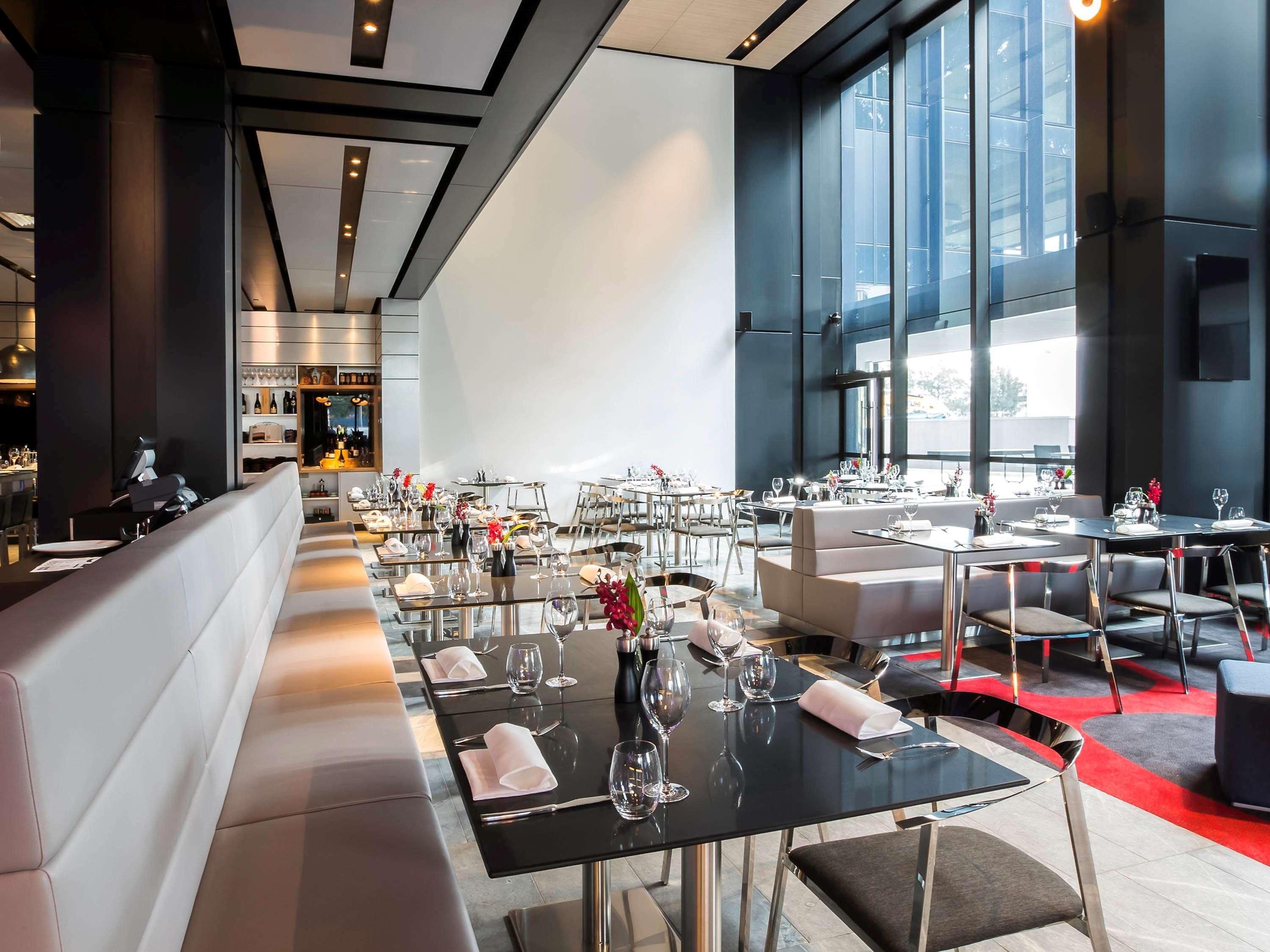 พูลแมน ซิดนีย์ แอร์พอร์ต Hotel ภายนอก รูปภาพ Restaurant