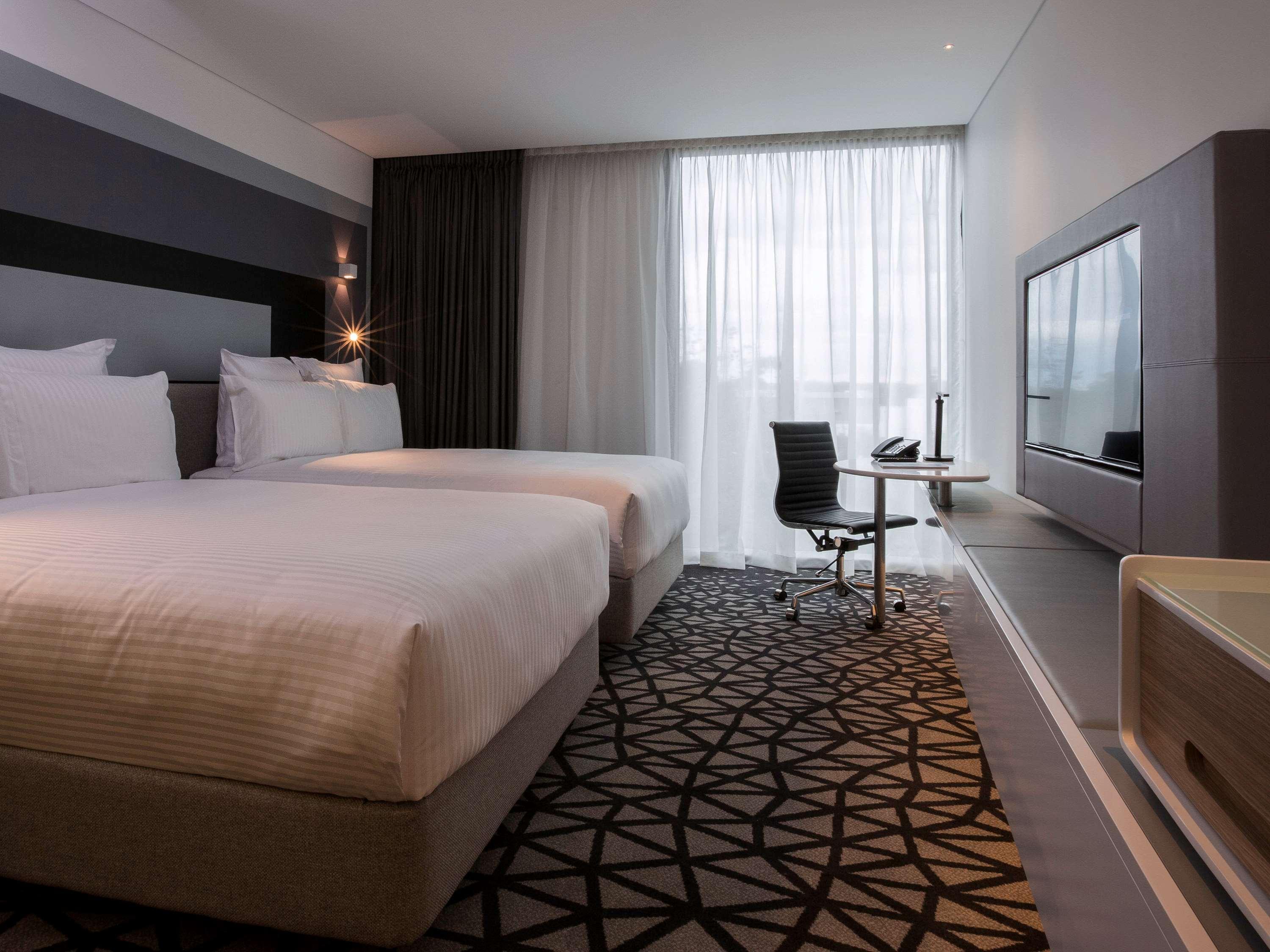 พูลแมน ซิดนีย์ แอร์พอร์ต Hotel ภายนอก รูปภาพ A room at the hotel