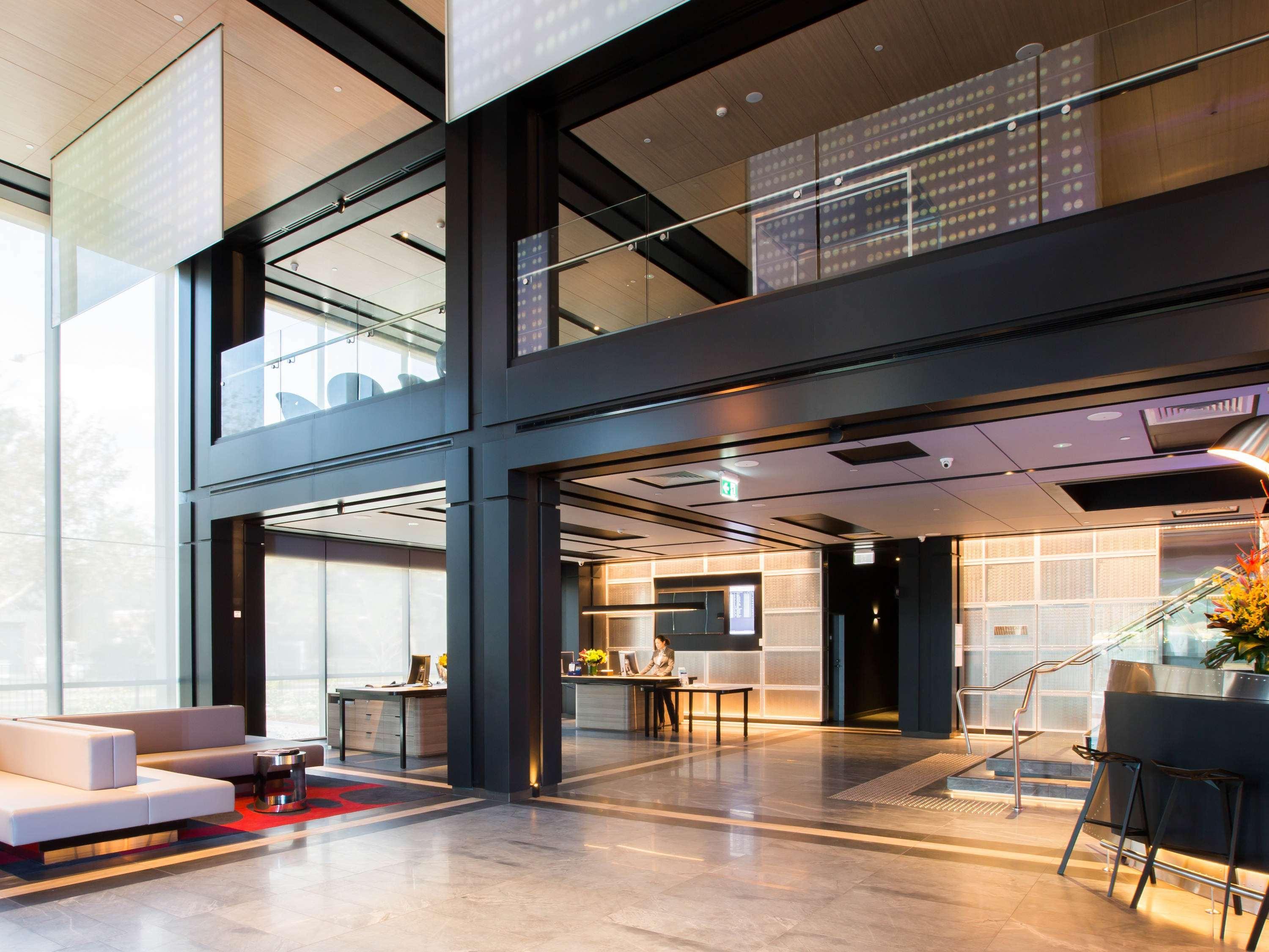 พูลแมน ซิดนีย์ แอร์พอร์ต Hotel ภายนอก รูปภาพ The interior of the hotel