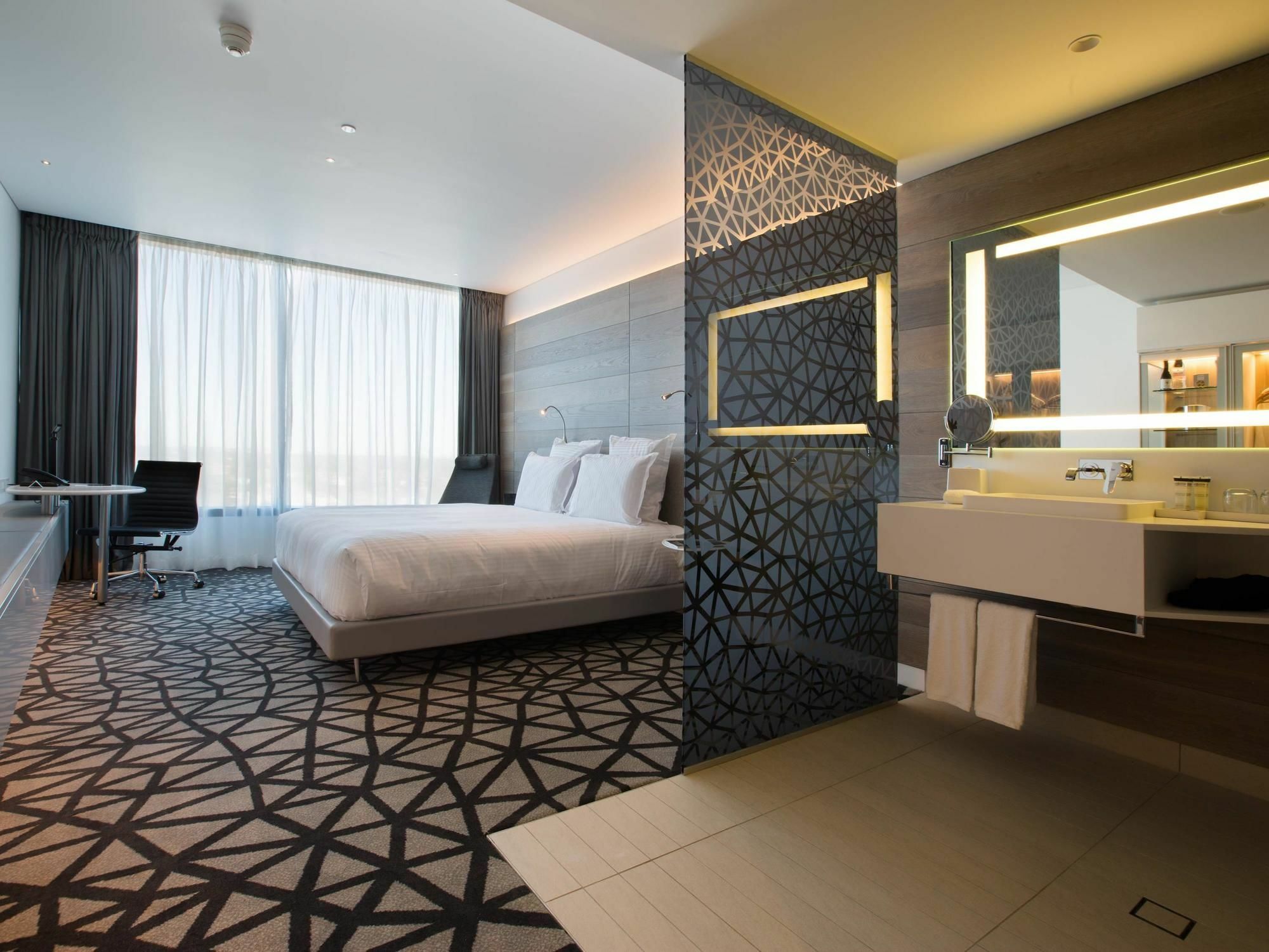พูลแมน ซิดนีย์ แอร์พอร์ต Hotel ภายนอก รูปภาพ Deluxe Room